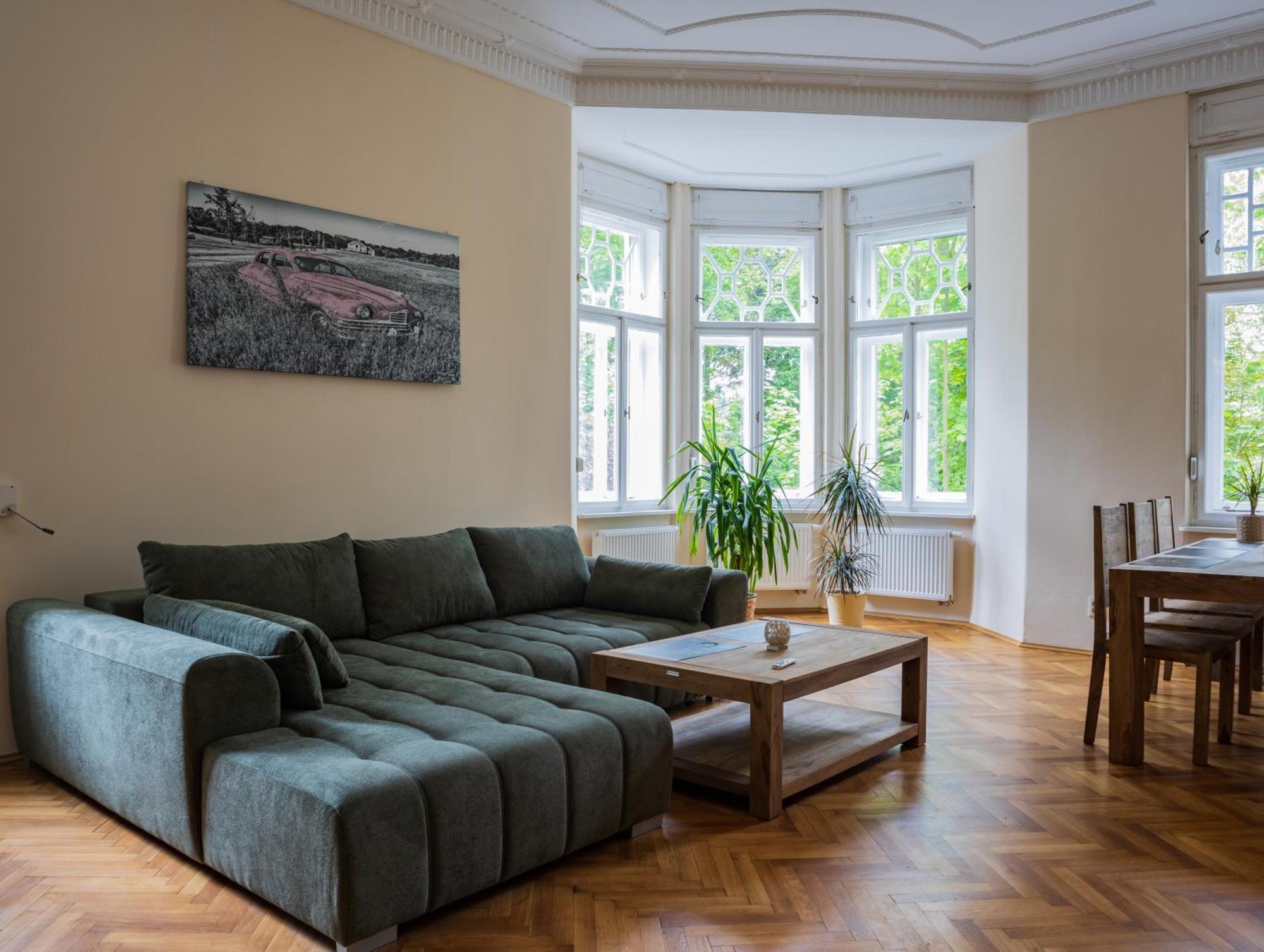 Ertlova Vila Jablonec nad Nisou Ruang foto
